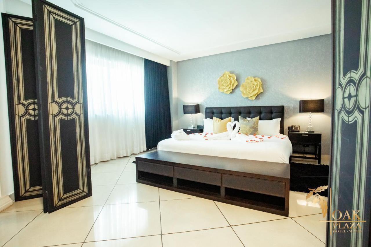 Oak Plaza Hotels East Airport Akkra Exterior foto