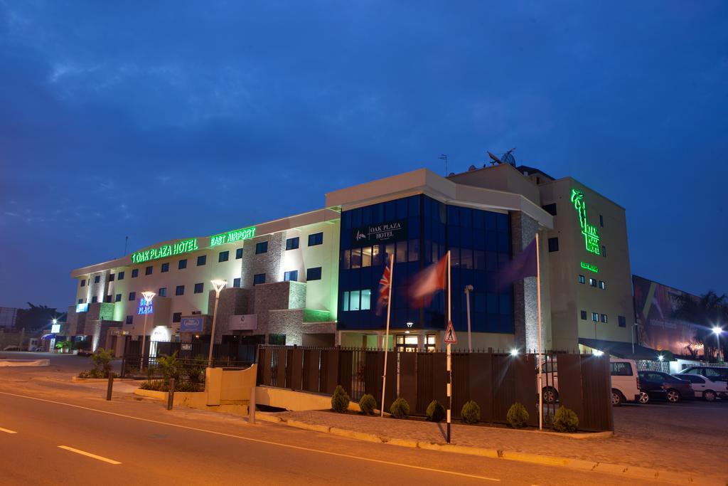 Oak Plaza Hotels East Airport Akkra Exterior foto