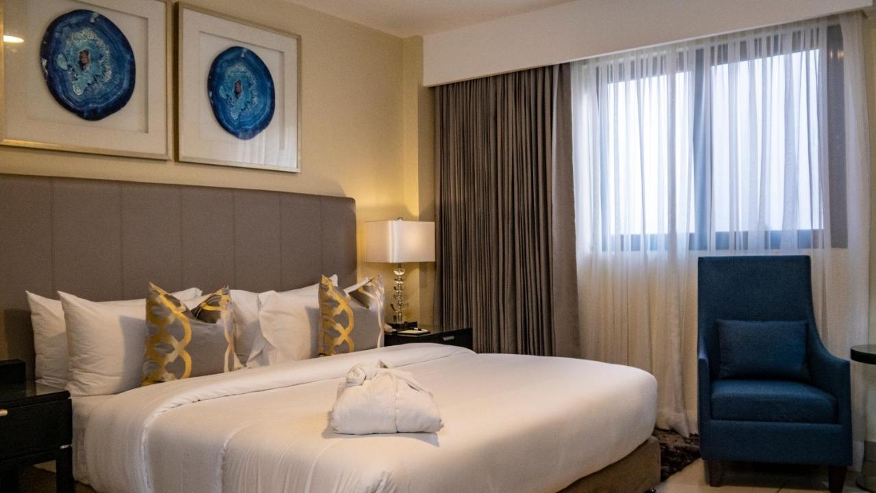 Oak Plaza Hotels East Airport Akkra Exterior foto